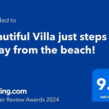 Beautiful Villa Just Steps Away From The Beach! George Town Ngoại thất bức ảnh