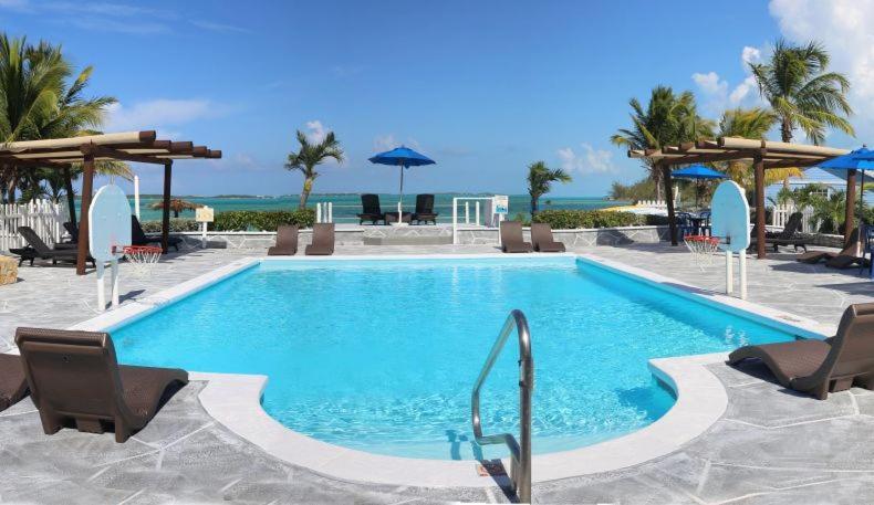 Beautiful Villa Just Steps Away From The Beach! George Town Ngoại thất bức ảnh